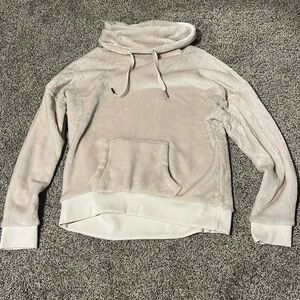 Pink Rose Cream colored Long sleeve/sweatshirt. Size: Women’s Small